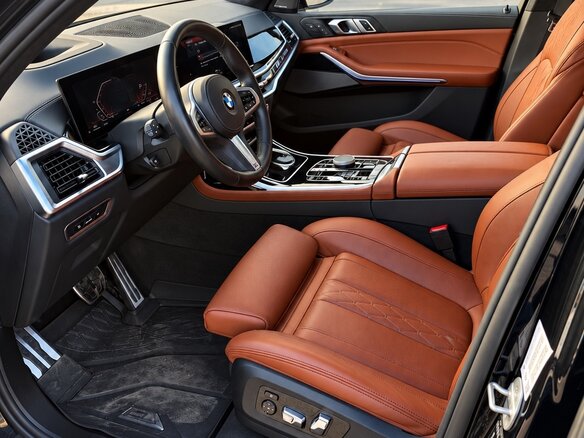 2023 BMW X7 40i I (G07) Рестайлинг, чёрный, 16500000 рублей - вид 8