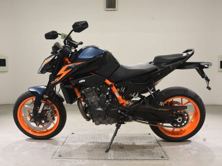 2022 KTM 890 Duke R, чёрный, 800000 рублей, вид 2