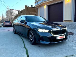 2023 BMW 5 серии 520i VIII (G60/G61/G68), серый, 6760000 рублей, вид 3