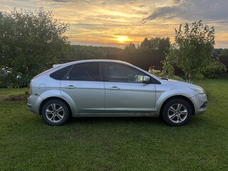 2008 Ford Focus II Рестайлинг, серебристый, 350000 рублей, вид 3