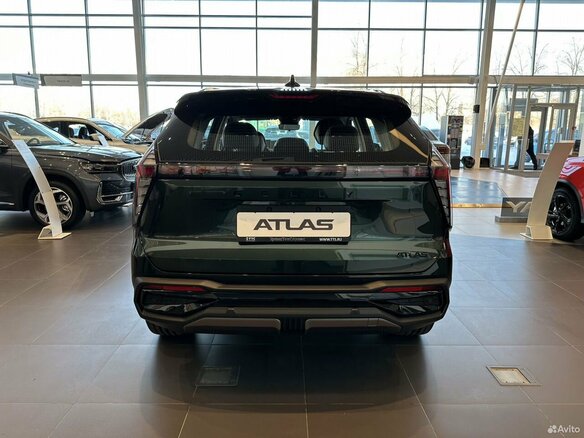 2025 Geely Atlas II, зелёный, 3449990 рублей - вид 3