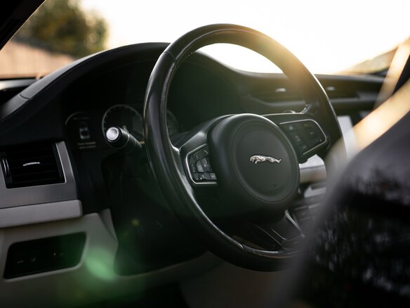 2016 Jaguar XF II, чёрный, 1890000 рублей - вид 11