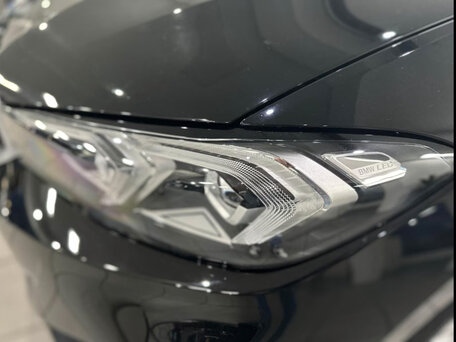 2022 BMW 3 серии 318i VII (G2x) Рестайлинг, чёрный, 3250915 рублей, вид 5