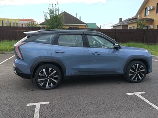 2024 Geely Atlas II, синий, 3000000 рублей, вид 4