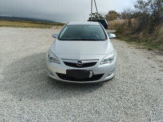 2010 Opel Astra J, серебристый, 740000 рублей, вид 2