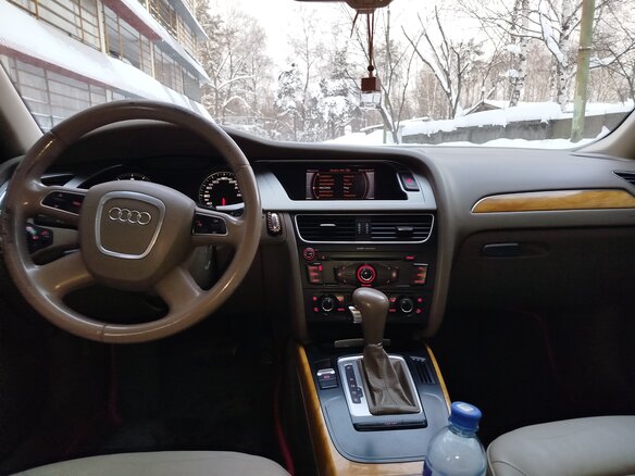 2010 Audi A4 IV (B8), красный, 875000 рублей - вид 10