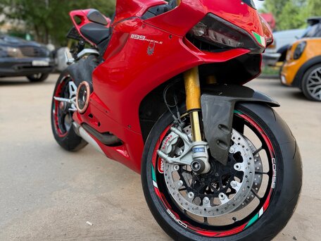 2014 Ducati Panigale S, красный, 900000 рублей, вид 2