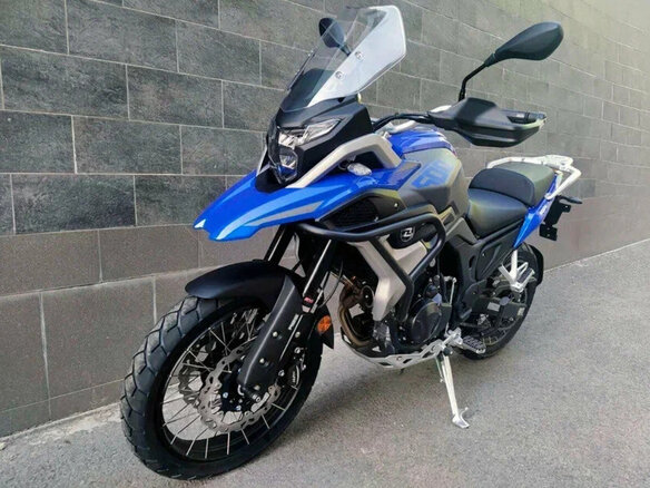 2026 Kove 500X, синий, 512500 рублей