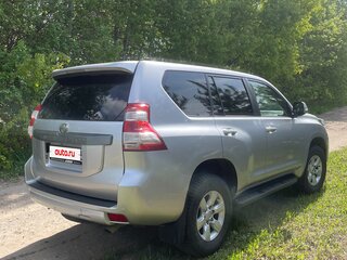 2014 Toyota Land Cruiser Prado 150 Series Рестайлинг 1, серебристый, 2950000 рублей, вид 3