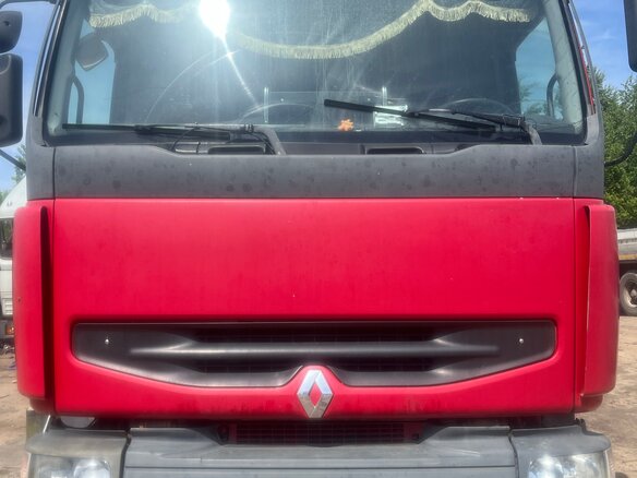 2001 Renault Premium, красный, 1500000 рублей