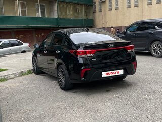 2017 Kia Rio IV, чёрный, 1100000 рублей, вид 2