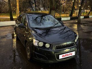 2014 Chevrolet Aveo II, чёрный, 1090000 рублей, вид 2