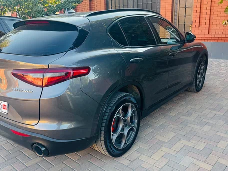2022 Alfa Romeo Stelvio I Рестайлинг, серый, 3180000 рублей, вид 3