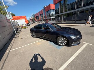 2020 Audi A6 40 TFSI V (C8), синий, 3250000 рублей, вид 2