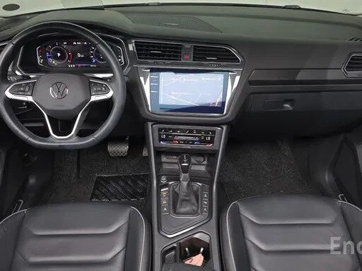 2022 Volkswagen Tiguan II Рестайлинг, белый, 3290000 рублей - вид 4