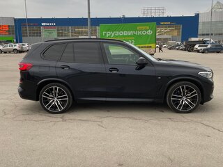 2019 BMW X5 30d IV (G05/G18), чёрный, 6500000 рублей, вид 4
