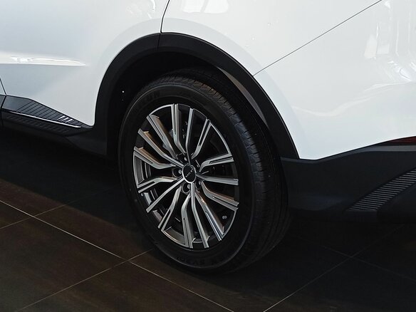 2026 Jetour X70+ I Рестайлинг, белый, 3499000 рублей - вид 16