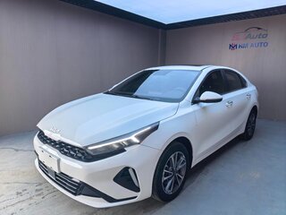 2022 Kia K3 II (China Market) Рестайлинг, белый, 1300000 рублей, вид 1