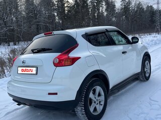 2014 Nissan Juke I, белый, 1600000 рублей, вид 2