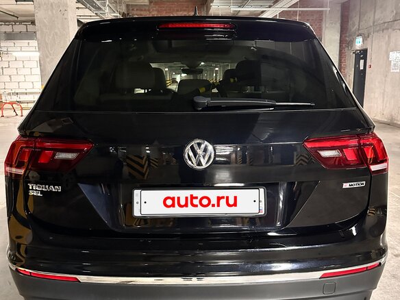 2019 Volkswagen Tiguan Allspace II, чёрный, 3000000 рублей - вид 3