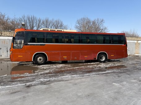 2009 Kia Granbird, красный, 1800000 рублей, вид 2