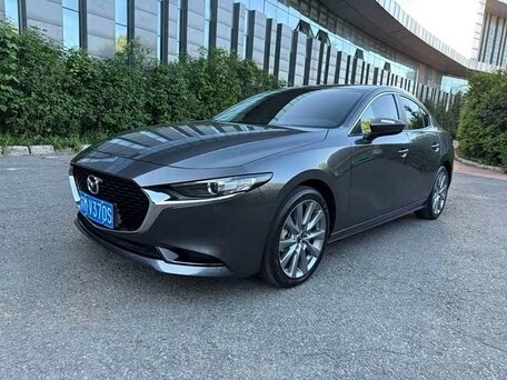 Mazda 3 IV (BP)