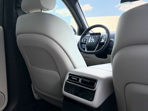 2025 Li Auto (Lixiang) L7 52.3 kWh I Рестайлинг, чёрный - вид 15