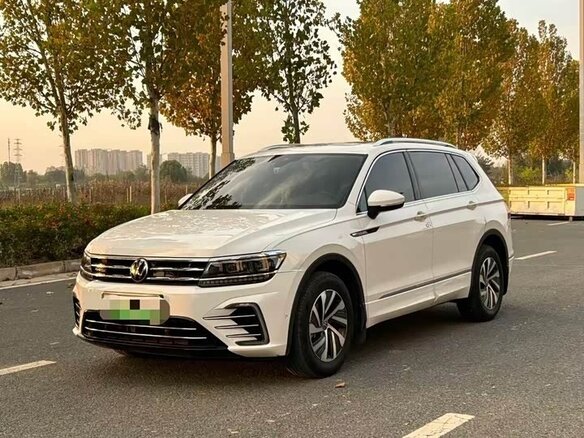 2021 Volkswagen Tiguan L II Рестайлинг (China Market), белый, 2380000 рублей