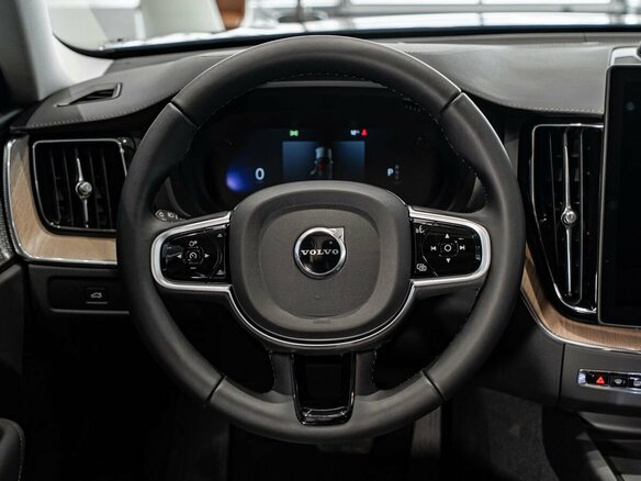2026 Volvo XC60 II Рестайлинг 2, серый - вид 14