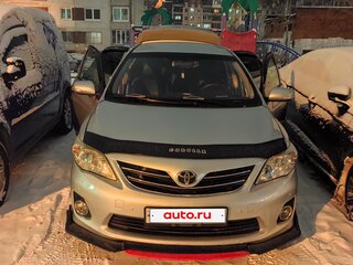 2013 Toyota Corolla X (E140, E150) Рестайлинг, серебристый, 1150000 рублей, вид 2