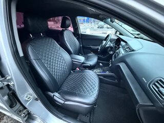 2015 Kia Rio III Рестайлинг, серебристый, 690000 рублей, вид 4