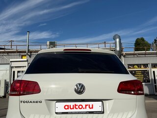 2012 Volkswagen Touareg II, белый, 1750000 рублей, вид 2