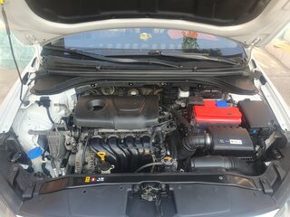 2017 Hyundai Elantra VI (AD), белый, 720000 рублей, вид 4