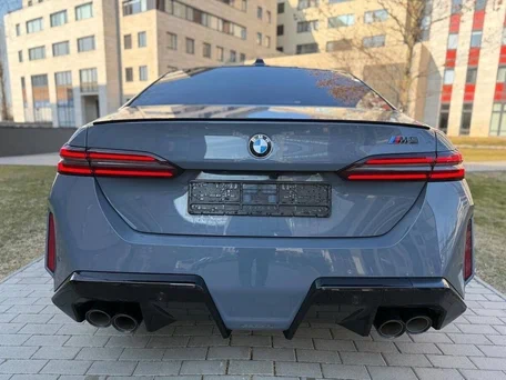 2025 BMW M5 VII (G90), серый, 24500000 рублей, вид 4