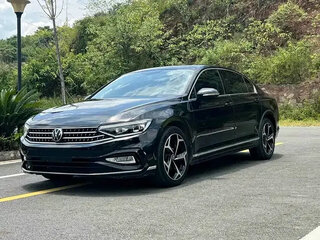 2023 Volkswagen Magotan B8 Рестайлинг, чёрный, 2020000 рублей, вид 1