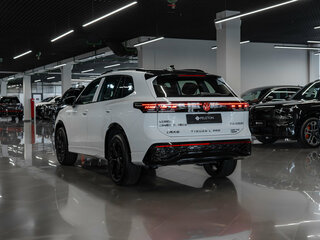 2026 Volkswagen Tiguan L Pro III (China Market), белый, 5050000 рублей, вид 4