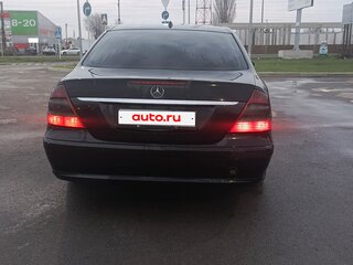 2008 Mercedes-Benz E-Класс 200 III (W211, S211) Рестайлинг, чёрный, 850000 рублей, вид 4