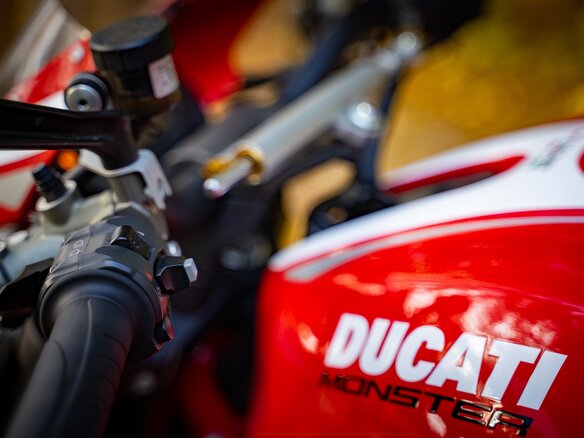 2016 Ducati Monster 1200, красный, 1300000 рублей - вид 12
