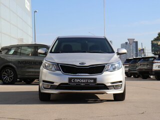 2016 Kia Rio III Рестайлинг, серебристый, 1096000 рублей, вид 2