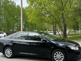 2017 Toyota Camry VII (XV50) Рестайлинг 2, чёрный, 1860000 рублей, вид 4