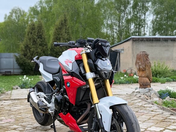 2021 BMW F 900 R, серый, 950000 рублей - вид 9