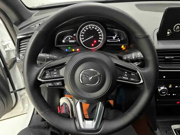 2023 Mazda CX-4 I Рестайлинг, белый, 1770000 рублей - вид 9