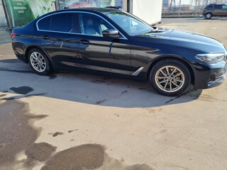 2021 BMW 5 серии 520d xDrive VII (G30/G31/G38) Рестайлинг, чёрный, 3250000 рублей, вид 4