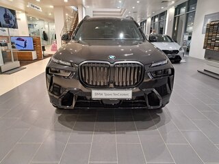2025 BMW X7 40i I (G07) Рестайлинг, чёрный, 16700000 рублей, вид 2
