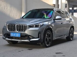 2022 BMW X1 18i sDrive III (U11/U12), серебристый, 3190000 рублей, вид 1