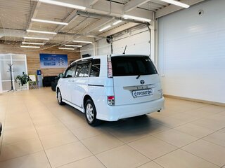 2013 Toyota ISis I Рестайлинг, белый, 1249000 рублей, вид 4