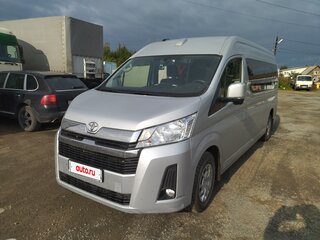 2020 Toyota HiAce H300, серебристый, 3800000 рублей, вид 2