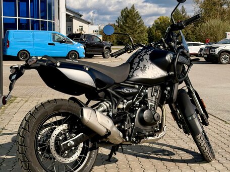 2026 Royal Enfield Himalayan, чёрный, 620000 рублей, вид 3