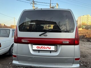 2001 Nissan Serena II (C24), серый, 520000 рублей, вид 5