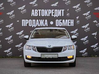 2018 Skoda Octavia III (A7) Рестайлинг, белый, 999000 рублей, вид 2